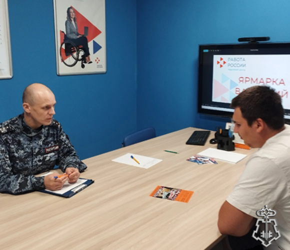 В районах Карелии сотрудники Росгвардии пригласили граждан на службу