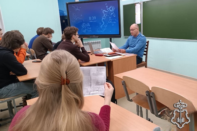 Офицеры Росгвардии встретились со школьниками в районах Карелии